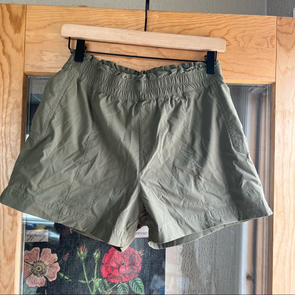 Columbia Shorts